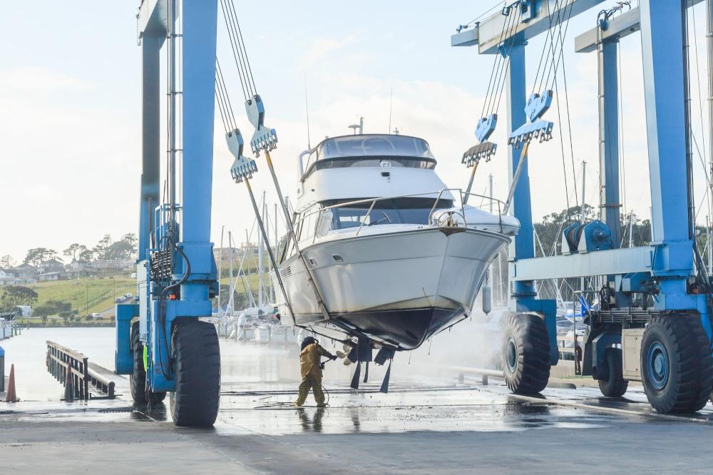 entretien et réparation de bateaux