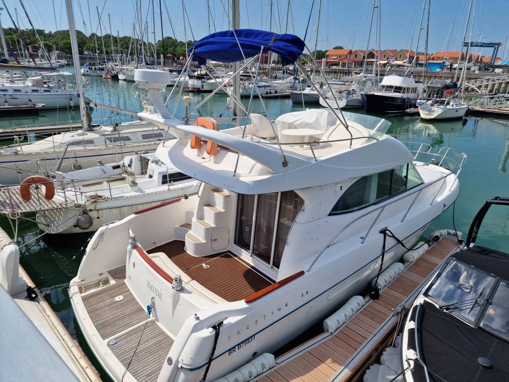 PRESTIGE 36